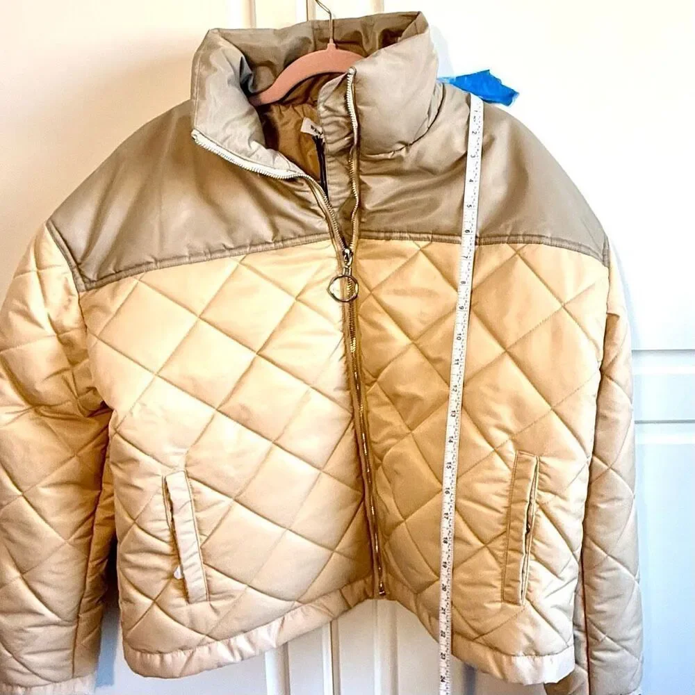 NWT WeWoreWhat Color Blocked Quilted Puffer Jacket in a muted sage/beige colorwa